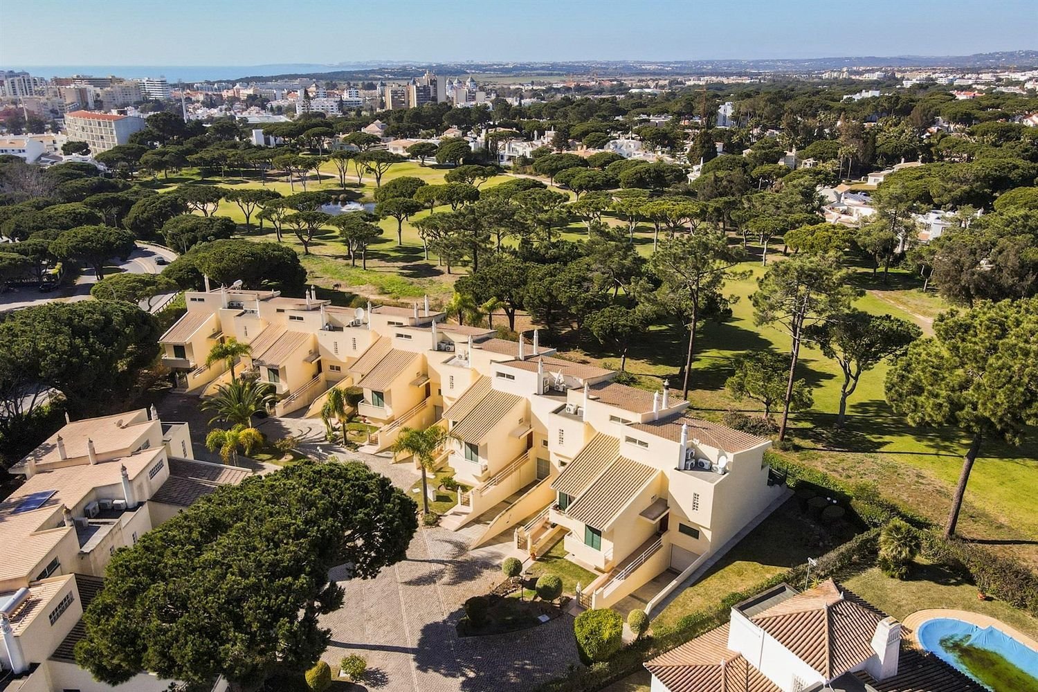 3 Schlafzimmer Haus in Quarteira, Portugal, Nr. 117764