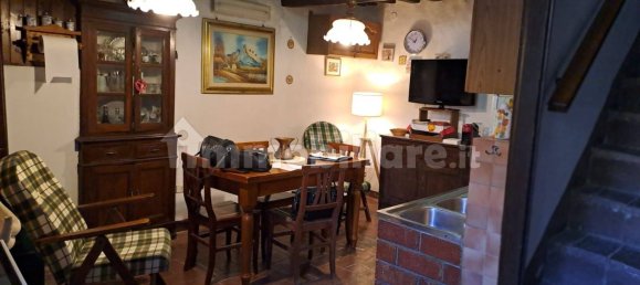 3 bedrooms House in Sorano, Italy No. 250776 8