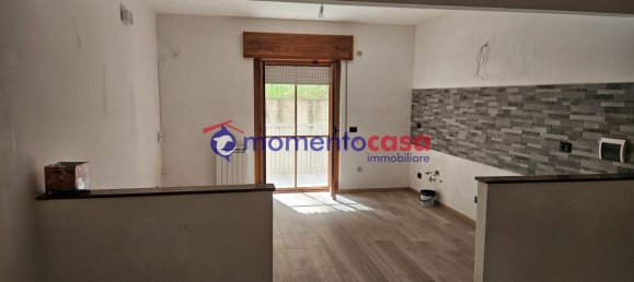 4 rooms Apartment in Reggio Calabria, Italy No. 36996 6