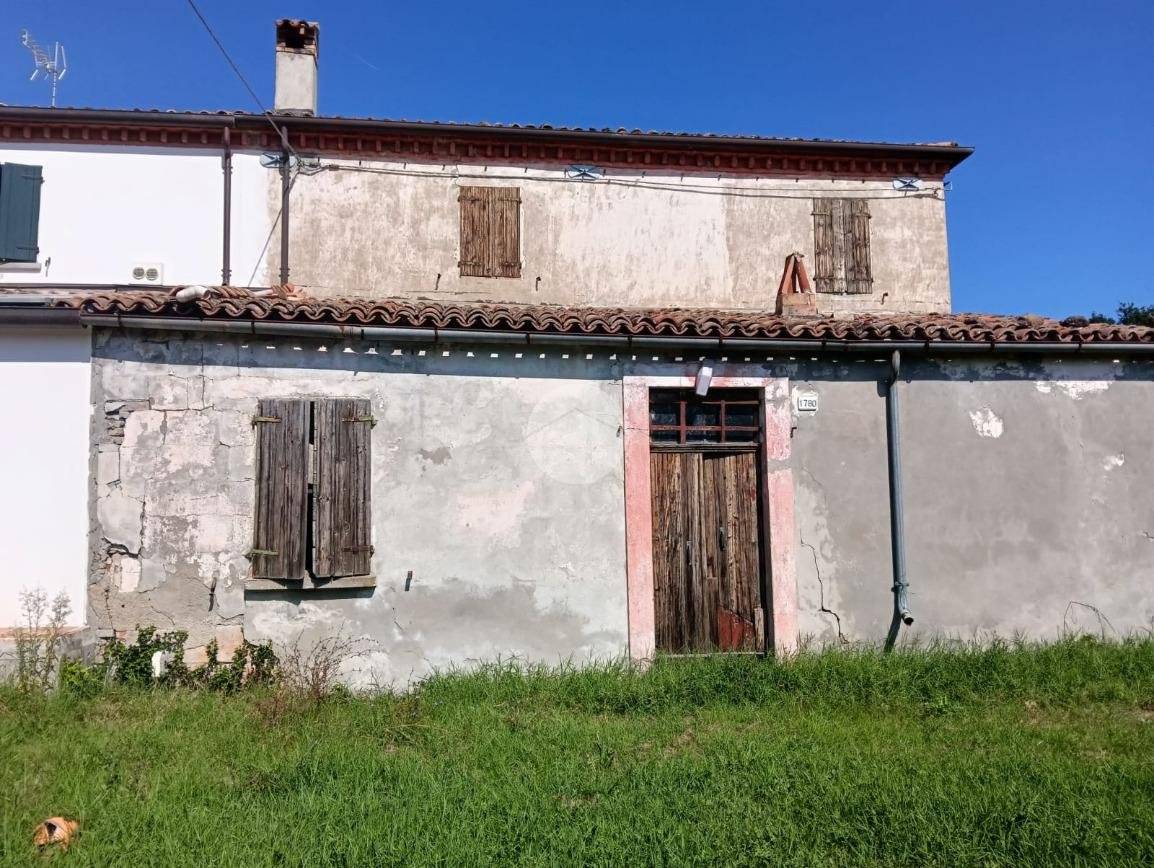 Дом с 3 спальнями в Ронкофреддо, Италия № 378581