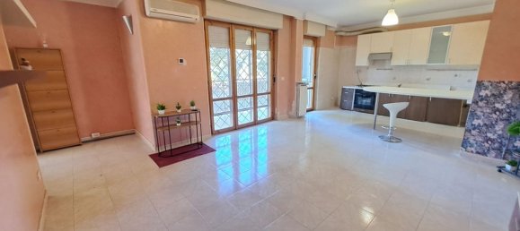 3 Schlafzimmer Wohnung in Rome, Italy, Nr. 335507 11