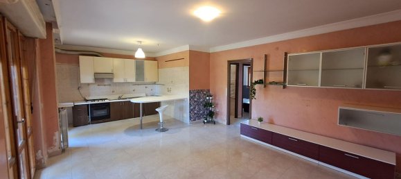 3 Schlafzimmer Wohnung in Rome, Italy, Nr. 335507 2