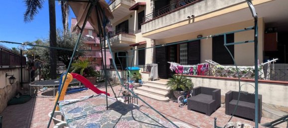 2 Schlafzimmer Wohnung in Marano di Napoli, Italy, Nr. 337753 8