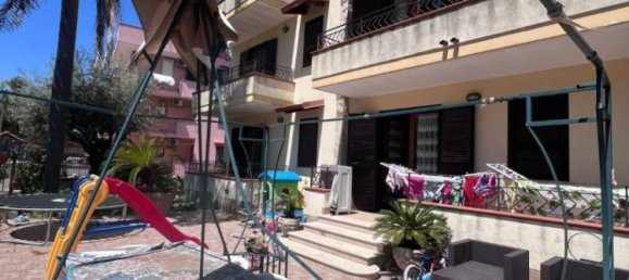 2 Schlafzimmer Wohnung in Marano di Napoli, Italy, Nr. 337753 9