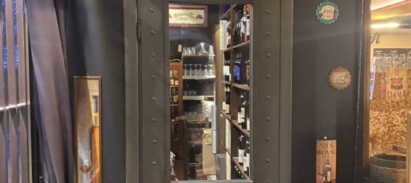 Gewerbliche Immobilie in Rome, Italy 250m², Nr. 256384 4