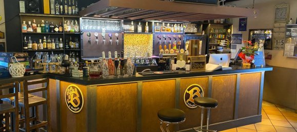 Gewerbliche Immobilie in Rome, Italy 250m², Nr. 256384 6