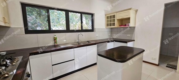 8 bedrooms House in Port-Vila, Vanuatu No. 20 12