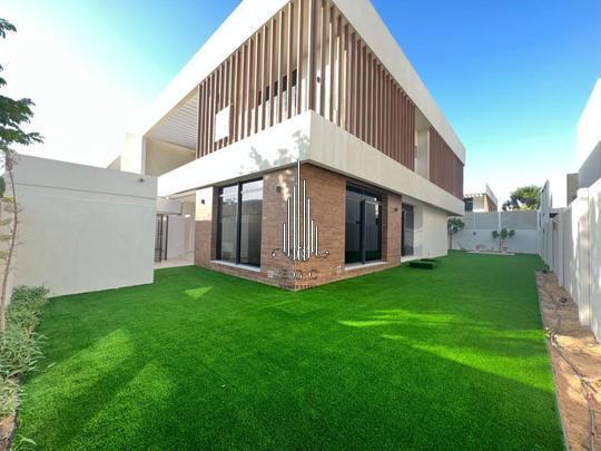 5 bedrooms Villa in Yas Island, UAE No. 41820