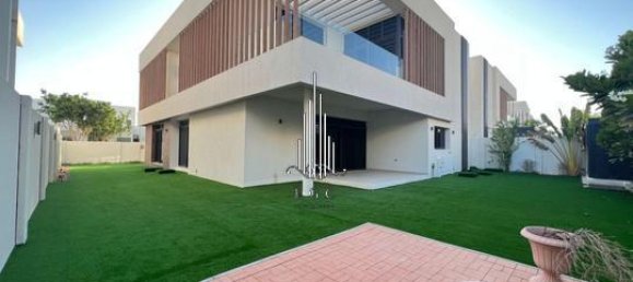 5 bedrooms Villa in Yas Island, UAE No. 41820 6