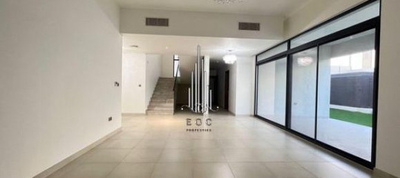 5 bedrooms Villa in Yas Island, UAE No. 41820 7