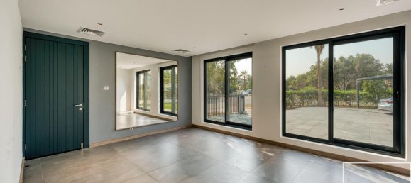 Villa de 4 dormitorios en Jumeirah Islands, UAE No. 112452 16