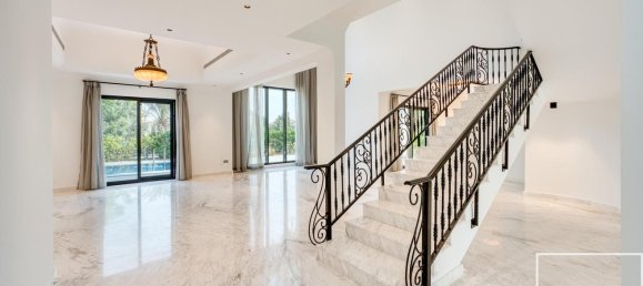 Villa de 4 dormitorios en Jumeirah Islands, UAE No. 112452 8