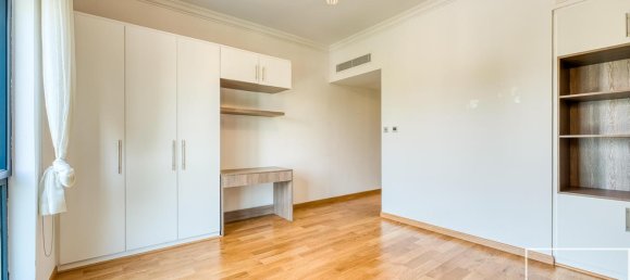 Villa de 4 dormitorios en Jumeirah Islands, UAE No. 112452 12