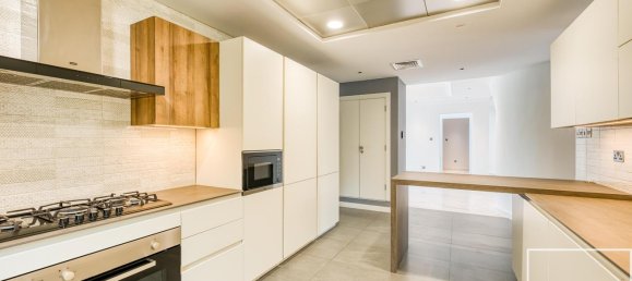 Villa de 4 dormitorios en Jumeirah Islands, UAE No. 112452 6