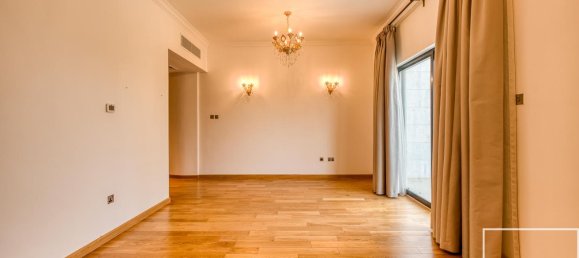 Villa de 4 dormitorios en Jumeirah Islands, UAE No. 112452 11