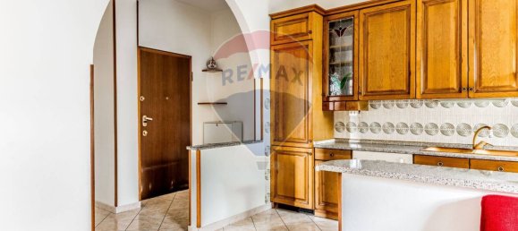2 bedrooms Apartment in Tradate, Italy No. 65618 7
