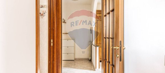 2 bedrooms Apartment in Tradate, Italy No. 65618 12