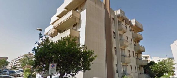 6 rooms Apartment in Marsala, Italy No. 214027 2