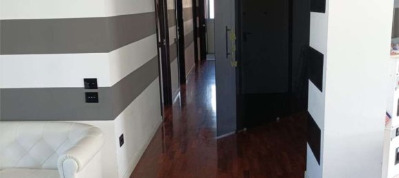 6 rooms Apartment in Marsala, Italy No. 214027 4