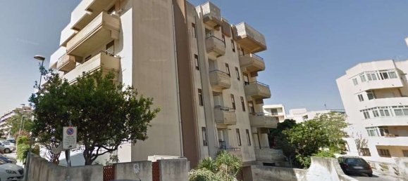 6 rooms Apartment in Marsala, Italy No. 214027 10