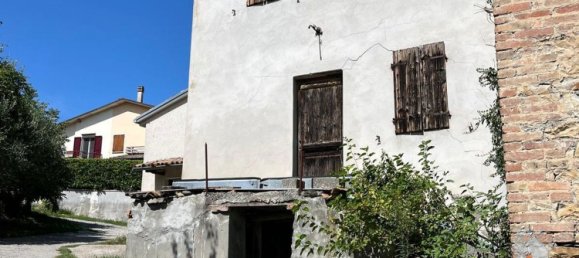 Casa de 4 dormitorios en Salsomaggiore Terme, Italy No. 377841 2