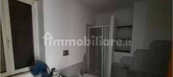 5 rooms Apartment in Rome, Italy No. 303111 5