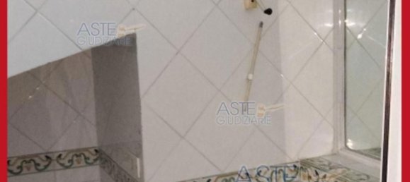 5 bedrooms Apartment in Rome, Italy No. 330823 39