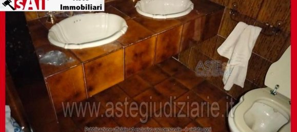 5 bedrooms Apartment in Rome, Italy No. 330823 18