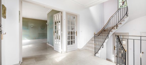 3 bedrooms Villa in Bourg-la-Reine, France No. 348862 2