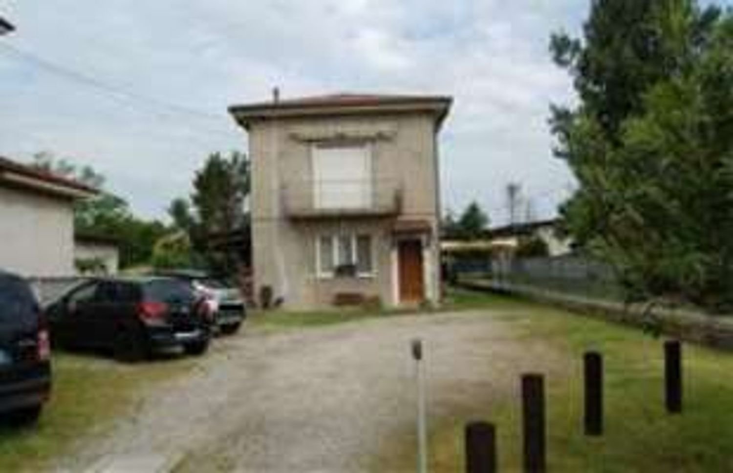 4 rooms Apartment in Cavaria con Premezzo, Italy No. 182188