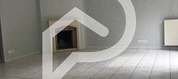 5 bedrooms House in Colombes, France No. 182164 9