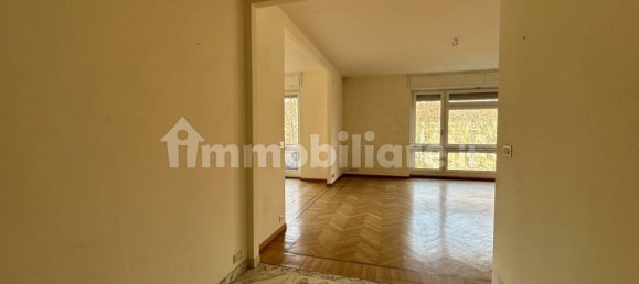 3 bedrooms Apartment in Turin, Italy No. 220684 16