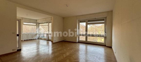 3 bedrooms Apartment in Turin, Italy No. 220684 57