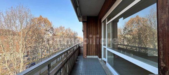 3 bedrooms Apartment in Turin, Italy No. 220684 31