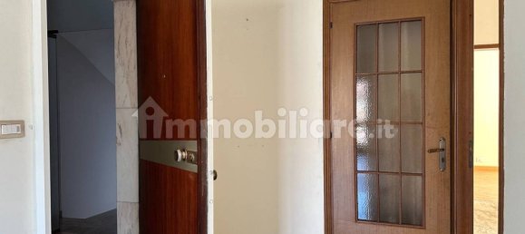 3 bedrooms Apartment in Turin, Italy No. 220684 8