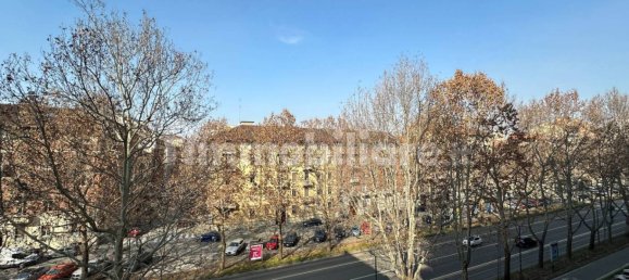 3 bedrooms Apartment in Turin, Italy No. 220684 32