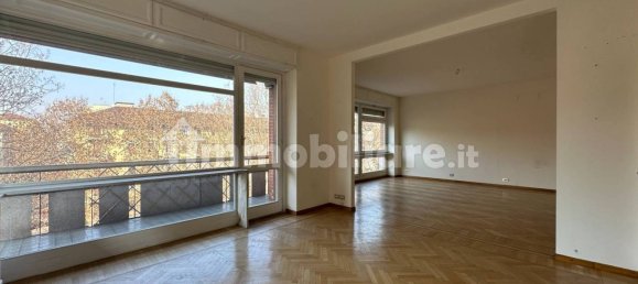 3 bedrooms Apartment in Turin, Italy No. 220684 53