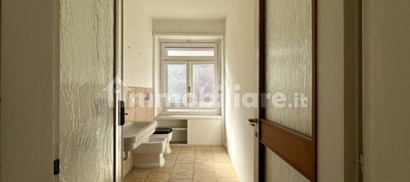 3 bedrooms Apartment in Turin, Italy No. 220684 78