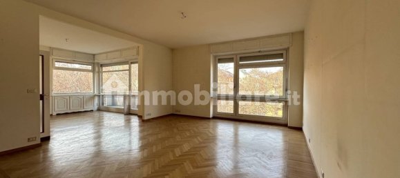 3 bedrooms Apartment in Turin, Italy No. 220684 46