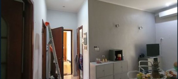 3 rooms Apartment in Turin, Italy No. 50247 2