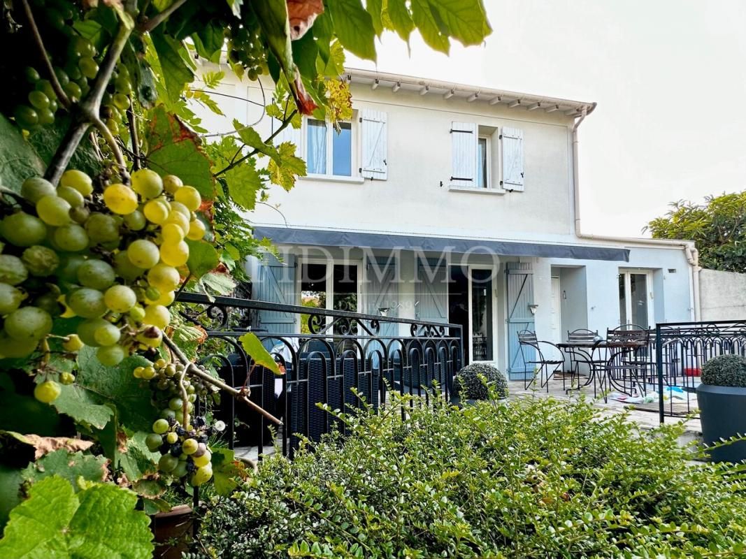 3 bedrooms House in Chennevieres-sur-Marne, France No. 173508