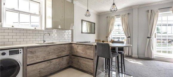 2 bedrooms Apartment in Surrey, United Kingdom No. 8584 6