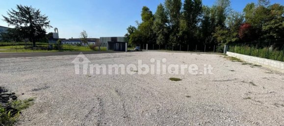 1670m² Warehouse in Udine, Italy No. 370925 14