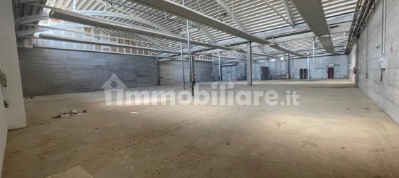 1670m² Warehouse in Udine, Italy No. 370925 5