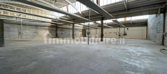 1670m² Warehouse in Udine, Italy No. 370925 7