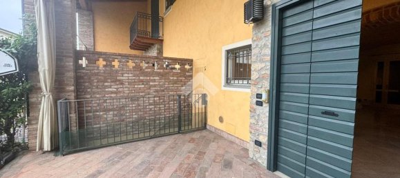 2 bedrooms Villa in Coccaglio, Italy No. 324743 14