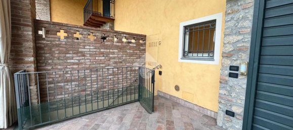 2 bedrooms Villa in Coccaglio, Italy No. 324743 13