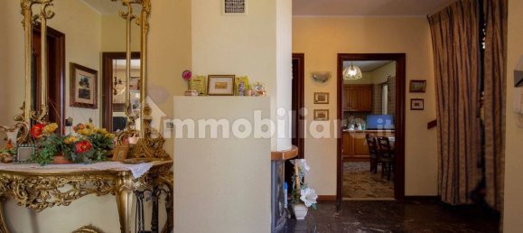 Вилла с 5 спальнями в Риволи, Италия № 350556 34