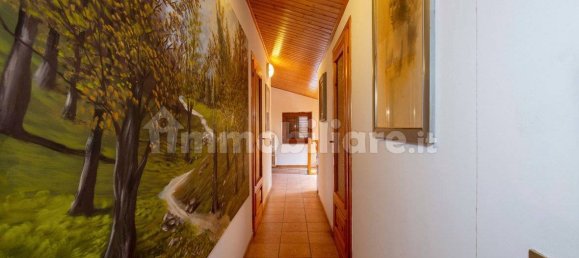 Вилла с 5 спальнями в Риволи, Италия № 350556 43