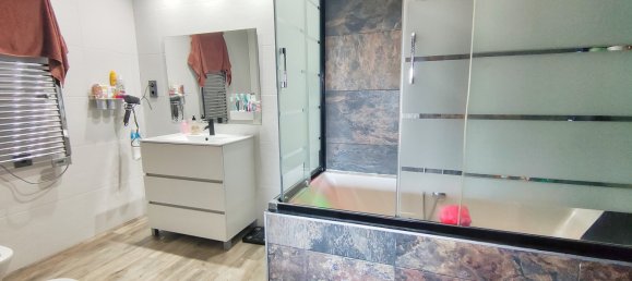 3 Schlafzimmer Haus in Lloret de Mar, Spain, Nr. 177717 23